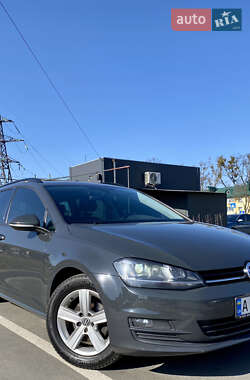 Універсал Volkswagen Golf 2014 в Бучі