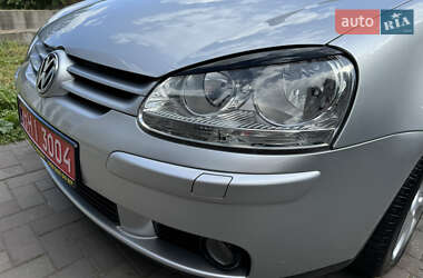 Хэтчбек Volkswagen Golf 2008 в 