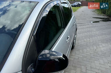 Хэтчбек Volkswagen Golf 2008 в 