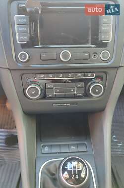 Универсал Volkswagen Golf 2010 в 