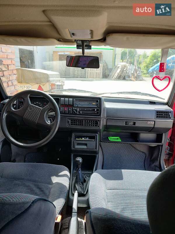 Хэтчбек Volkswagen Golf 1988 в Львове