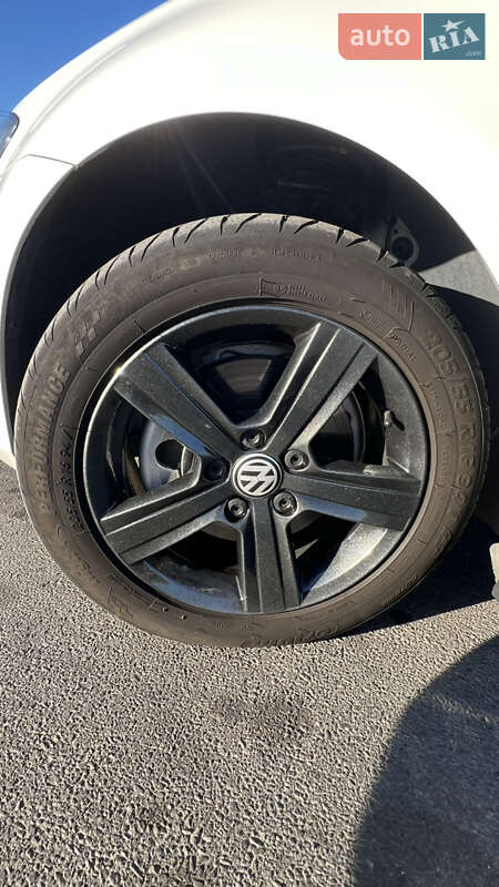 Хетчбек Volkswagen Golf 2013 в Запоріжжі