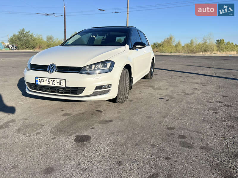 Хетчбек Volkswagen Golf 2013 в Запоріжжі