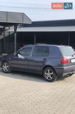 Хетчбек Volkswagen Golf 1996 в Миргороді