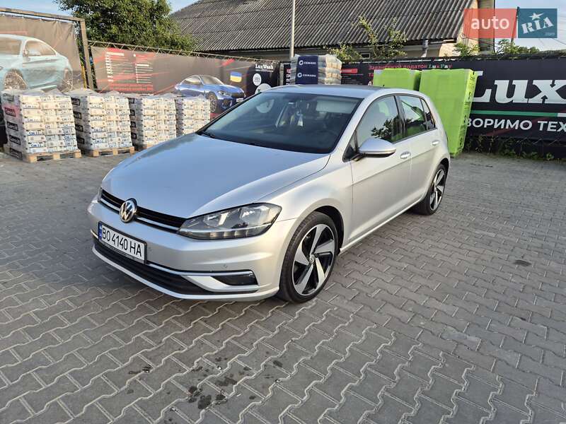 Хэтчбек Volkswagen Golf 2018 в Тернополе