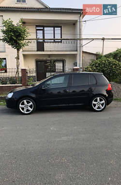 Хэтчбек Volkswagen Golf 2008 в 