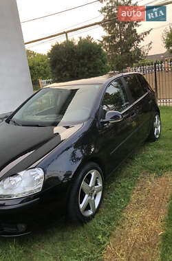 Хэтчбек Volkswagen Golf 2008 в 