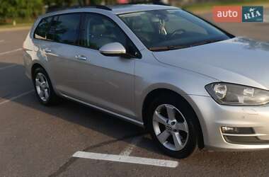 Универсал Volkswagen Golf 2014 в Киеве