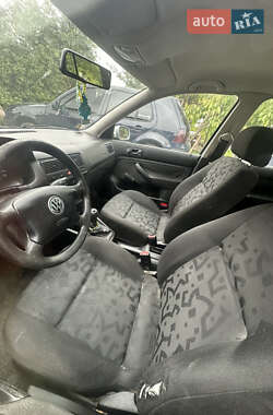 Хетчбек Volkswagen Golf 2000 в Львові