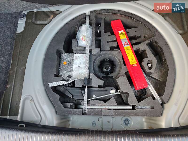 Хетчбек Volkswagen Golf 2007 в Сарнах