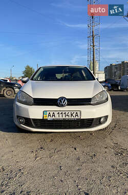 Хетчбек Volkswagen Golf 2010 в Києві