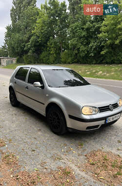 Хэтчбек Volkswagen Golf 2001 в Львове