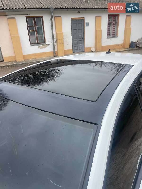 Хэтчбек Volkswagen Golf 2015 в Ровно