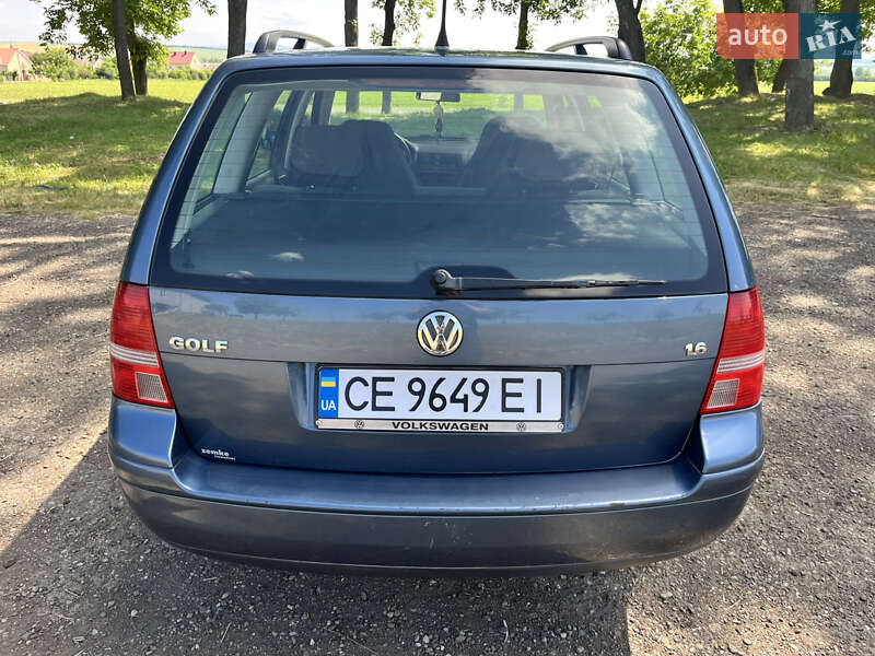Універсал Volkswagen Golf 2003 в Чернівцях