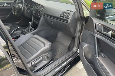 Универсал Volkswagen Golf 2015 в 