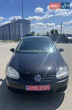 Хэтчбек Volkswagen Golf 2006 в 