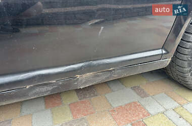 Хэтчбек Volkswagen Golf 2000 в 
