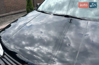 Хэтчбек Volkswagen Golf 2000 в 