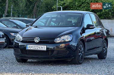 Хэтчбек Volkswagen Golf 2010 в Бердичеве