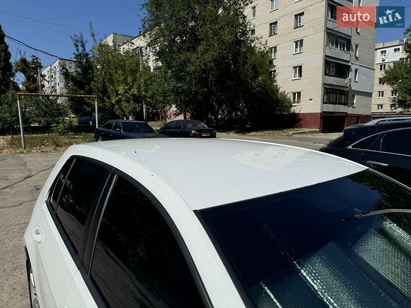 Хетчбек Volkswagen Golf 2013 в Харкові