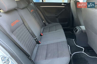 Хэтчбек Volkswagen Golf 2006 в 