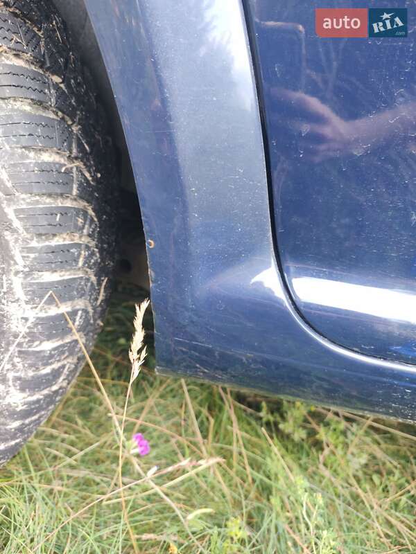Универсал Volkswagen Golf 2003 в Ровно