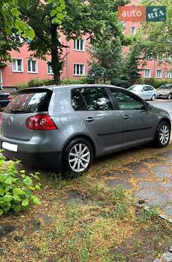 Хетчбек Volkswagen Golf 2008 в Києві