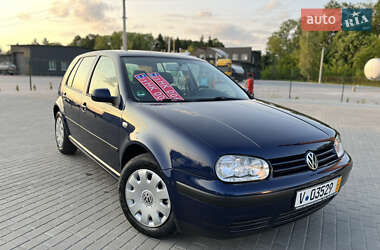 Хэтчбек Volkswagen Golf 2001 в Тернополе