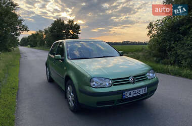 Хетчбек Volkswagen Golf 1999 в Чорнобаї