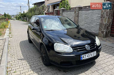 Хэтчбек Volkswagen Golf 2004 в Ивано-Франковске