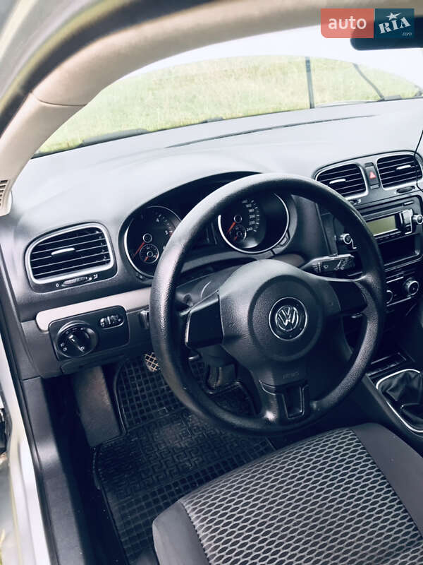 Универсал Volkswagen Golf 2010 в Тернополе фото 21 Универсал Volkswagen Golf 2010 в Тернополе