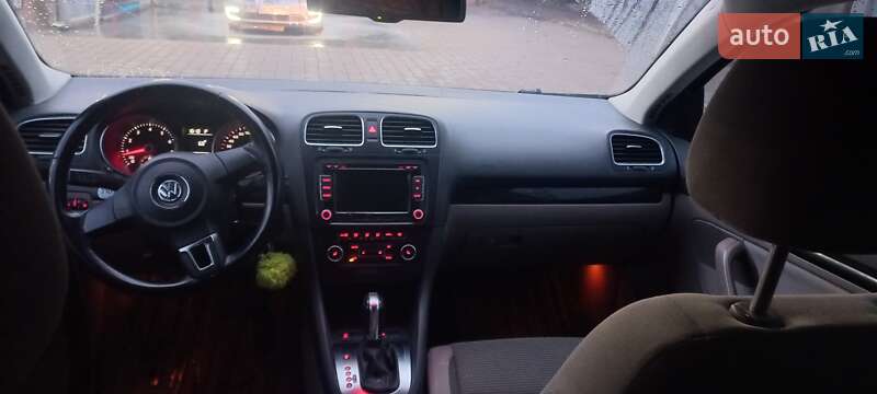 Універсал Volkswagen Golf 2011 в Луцьку