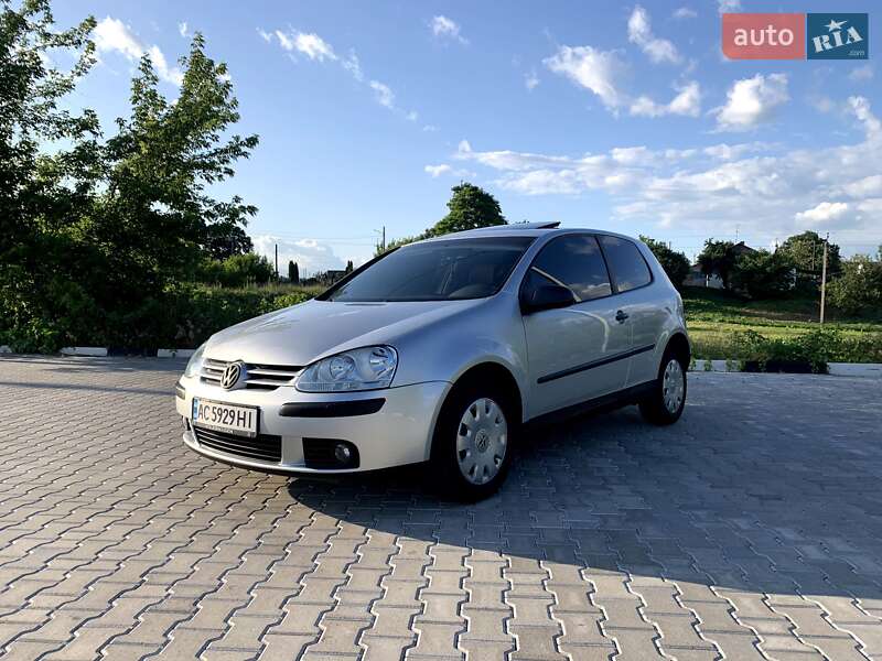 Volkswagen Golf 2005