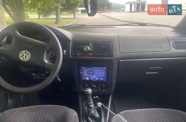 Універсал Volkswagen Golf 2000 в Світловодську