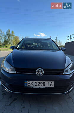 Універсал Volkswagen Golf 2015 в Луцьку