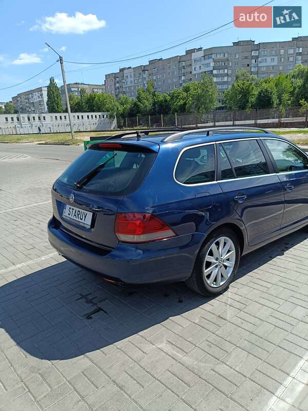 Универсал Volkswagen Golf 2011 в Черкассах