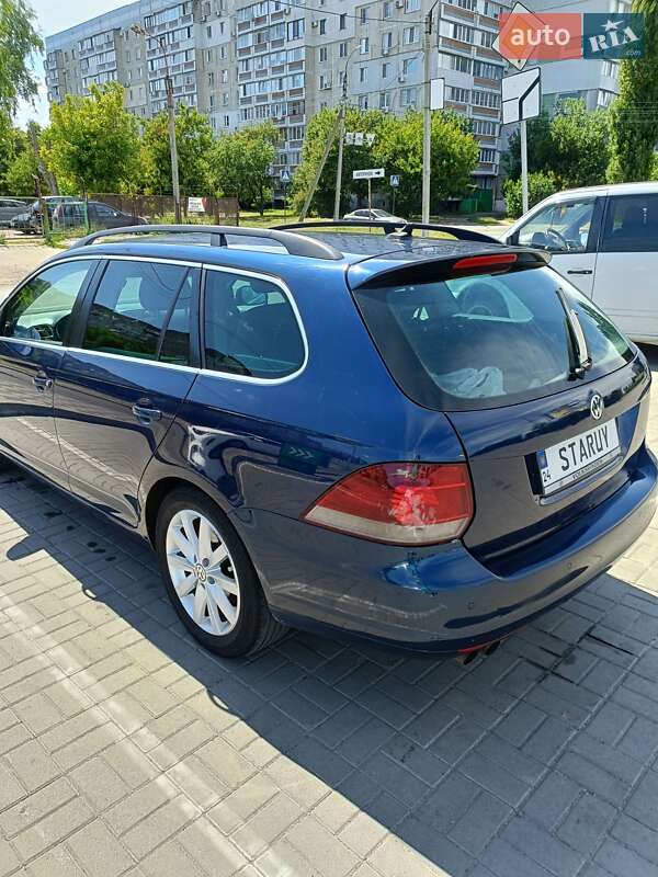 Универсал Volkswagen Golf 2011 в Черкассах