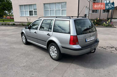 Універсал Volkswagen Golf 2002 в Сумах