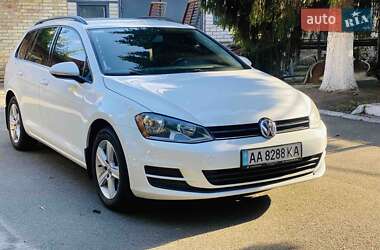 Универсал Volkswagen Golf 2015 в Киеве