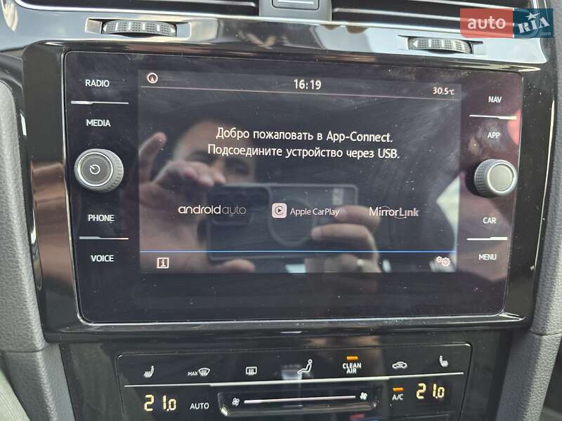 Хэтчбек Volkswagen Golf 2017 в Мукачево