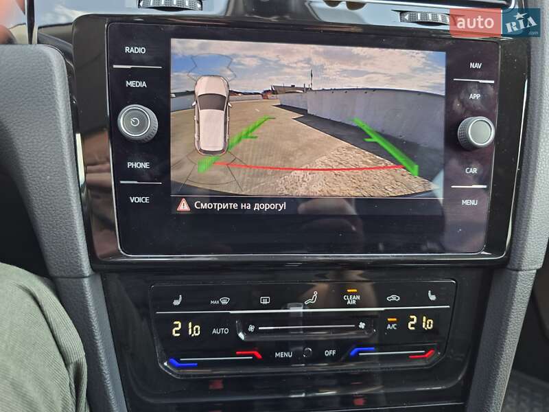 Хэтчбек Volkswagen Golf 2017 в Мукачево