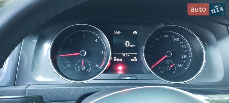 Универсал Volkswagen Golf 2014 в Вишневом