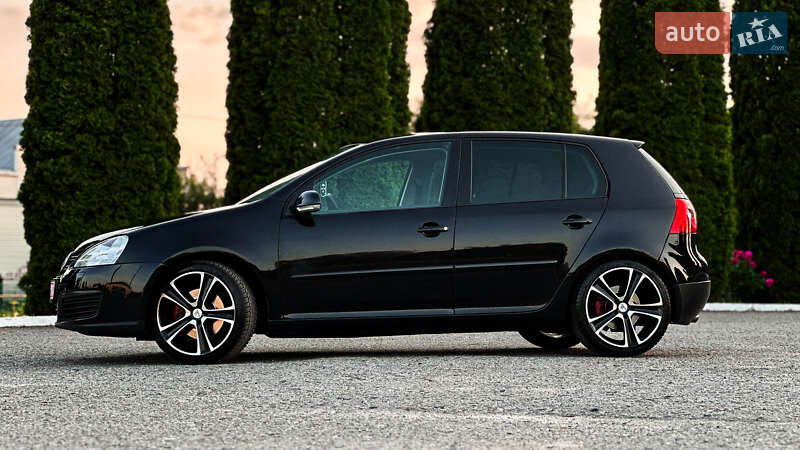 Хетчбек Volkswagen Golf 2007 в Дубні