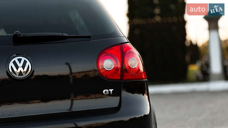 Хетчбек Volkswagen Golf 2007 в Дубні