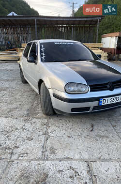 Хэтчбек Volkswagen Golf 1999 в Дубовом