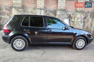 Хэтчбек Volkswagen Golf 2002 в Ямполе