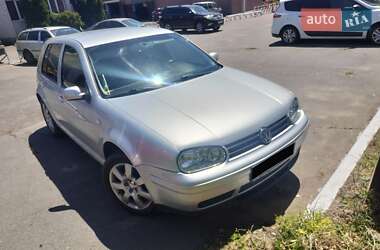 Хетчбек Volkswagen Golf 2002 в Умані