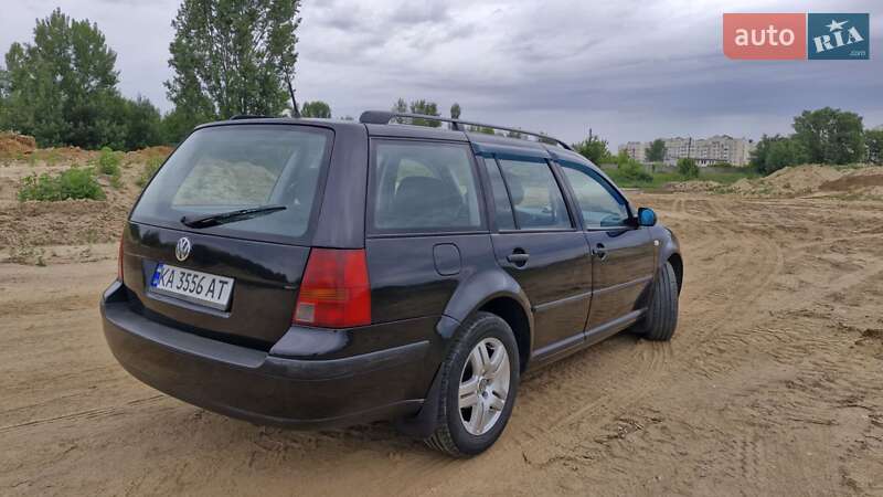Универсал Volkswagen Golf 2001 в Киеве