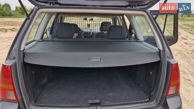 Универсал Volkswagen Golf 2001 в Киеве