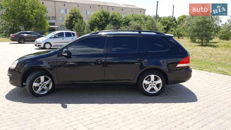 Універсал Volkswagen Golf 2008 в Теплику
